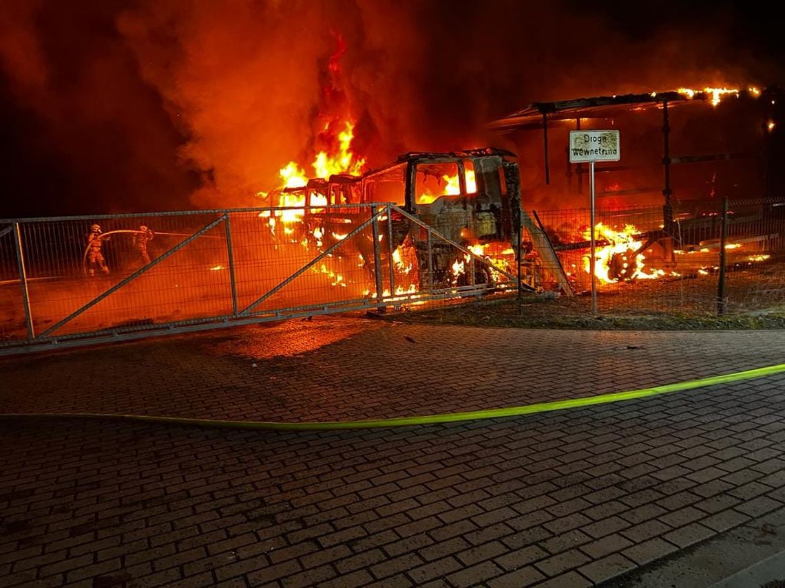 Sześć spalonych TIR-ów w bazie transportowej w Osiecznicy