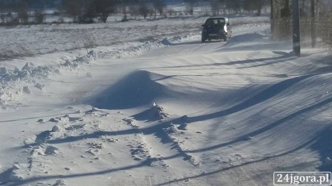 Trudne warunki drogowe! Zawieje i zamiecie śnieżne