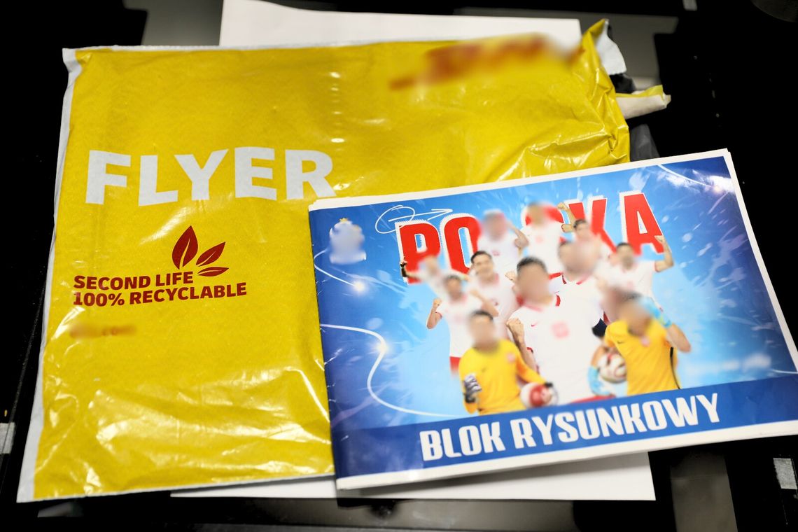 W trakcie rutynowej kontroli znaleziono narkotyki ukryte w bloku rysunkowym