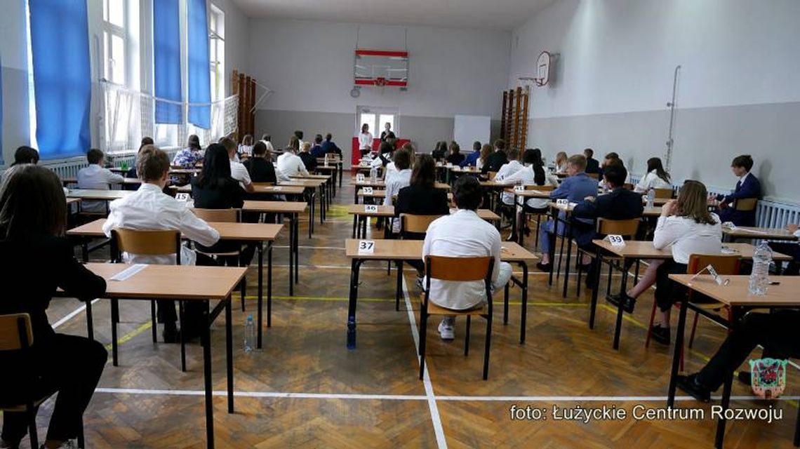 Wyniki egzaminów ósmoklasistów. Jak poszło uczniom lubańskich podstawówek?
