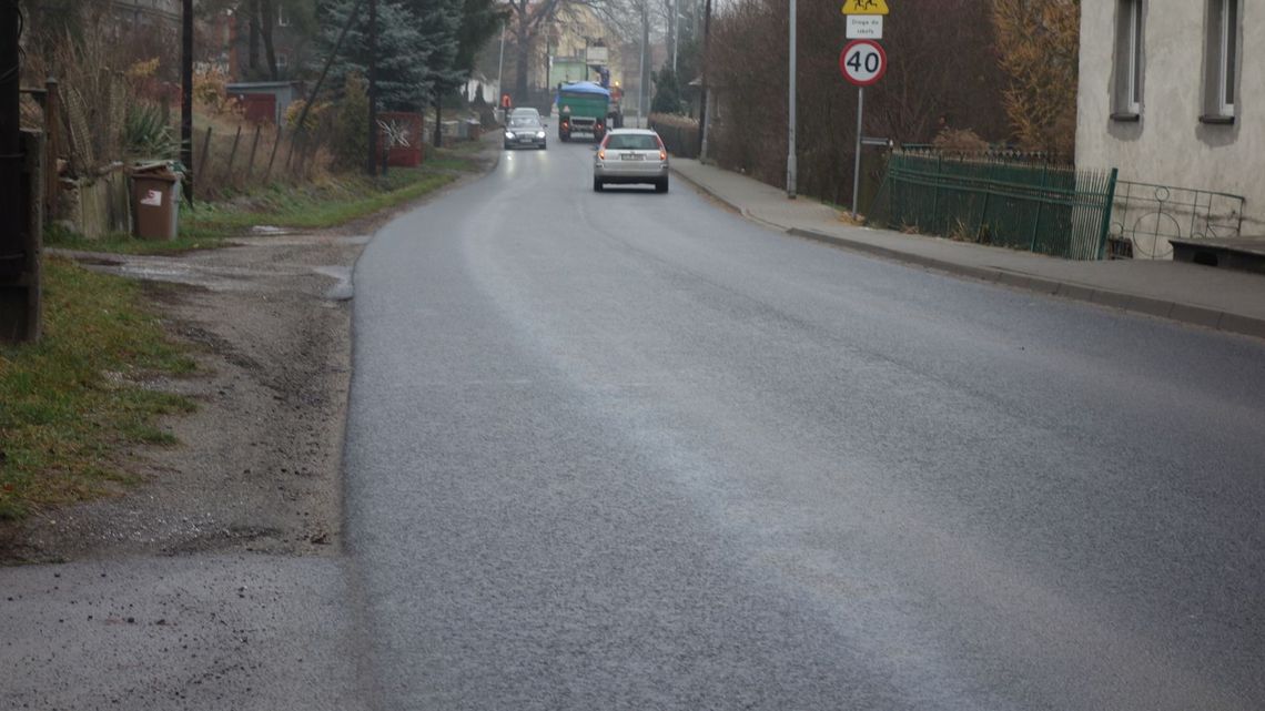 Zamknięta droga, Lubań - Zaręba - Siekierczyn