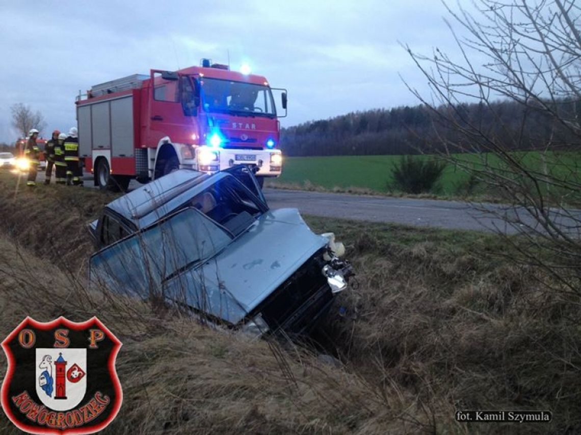 Zderzenie dwóch aut koło Nowogrodźca