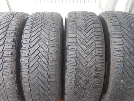 Koła zimowe 16 VW Tiguan 215/65r16 Michelin et 33, 2019rok