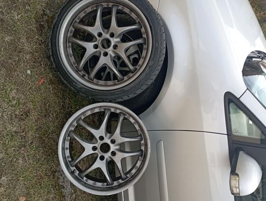 Sprzedam aluminiowe felgi 18"
