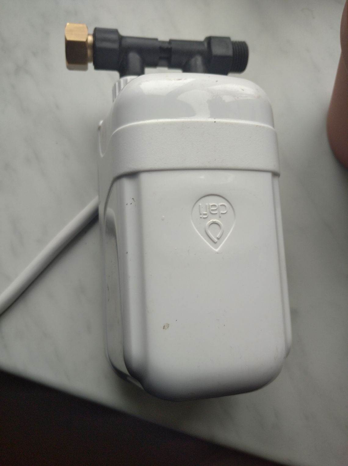 Przepływowy elektryczny ogrzewacz wody nowy