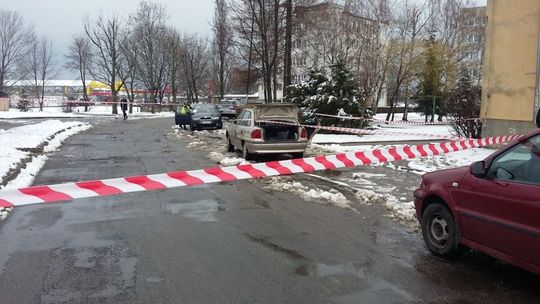 Chcieli wysadzić samochód żeby wypróbować bombę?