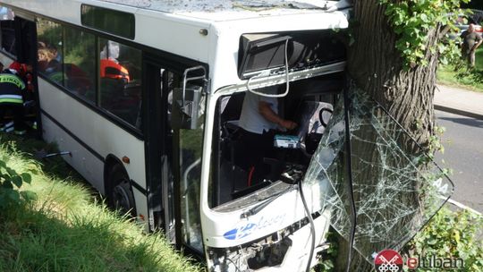 Wypadek autobusu w Zarębie