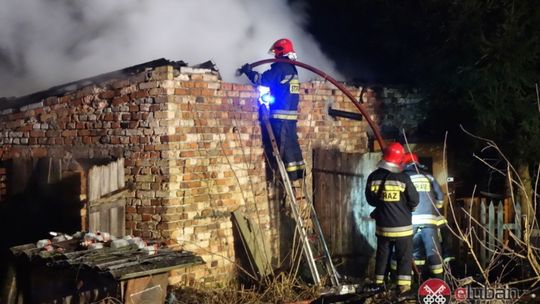 Mężczyzna pozostał bez dachu nad głową