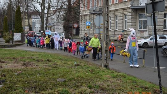 Kurczak, zając i baranek zwiastują Wielkanocny poranek