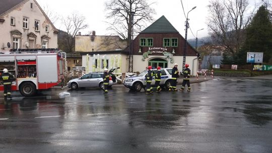 Kolizja na skrzyżowaniu w Świeradowie-Zdroju