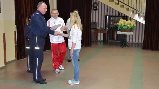 Niepokonane, poczuj się bezpieczna