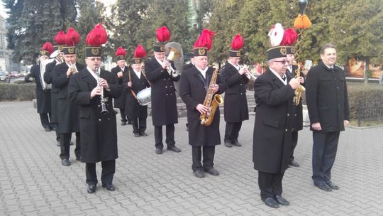 Górnicza orkiestra przemaszerowała przez miasto