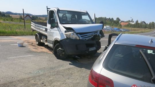 Wypadek trzech aut w Pisarzowicach