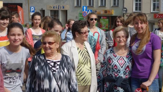 Happening na lubańskim Rynku „BEZPIECZNY SENIOR”