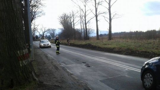 Przysnął za kierownicą