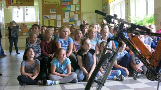 „Być zjedzonym przez lwy to nie najgorsza śmierć. Lepiej niż w łóżku przed telewizorem.”