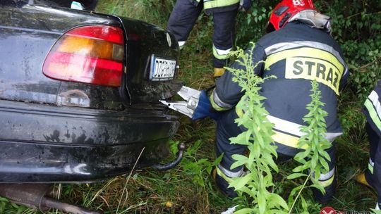 Porzucone auto po wypadku