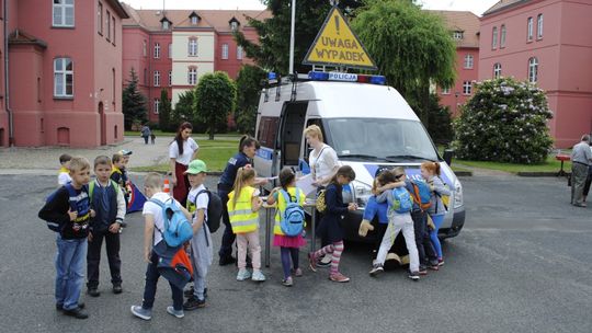 Policjanci z Lubaniu prezentowali sprzęt służbowy podczas