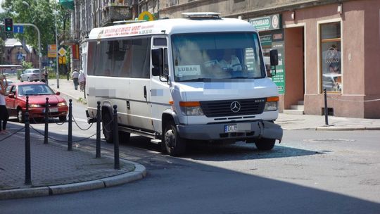 Stłuczka z udziałem autobusu