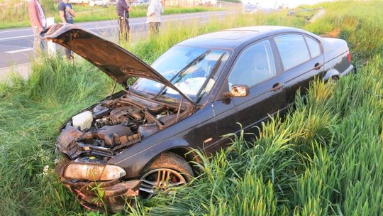 BMW wjechało w przystanek