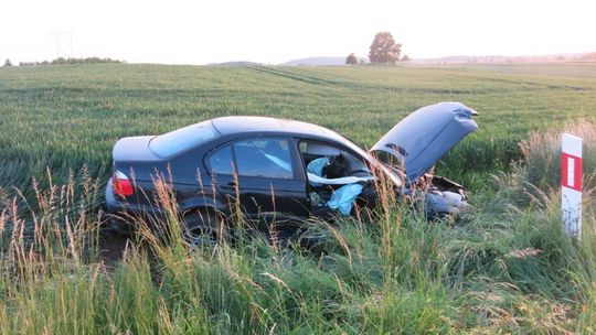 BMW wjechało w przystanek