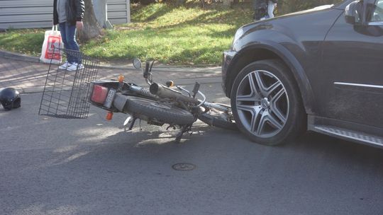 Potrącenie motorowerzysty