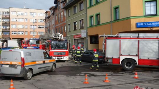 Pożar uwięził kobietę z dzieckiem