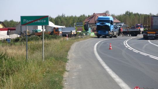 Wypadek trzech aut w Pisarzowicach