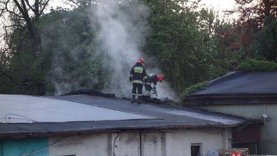 Pożar warsztatu przy ul. Rybackiej