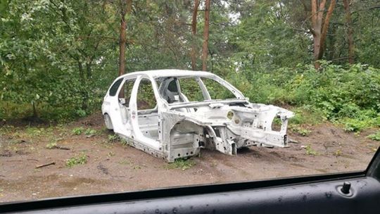 Nie dość, że ukradną to jeszcze las zaśmiecają