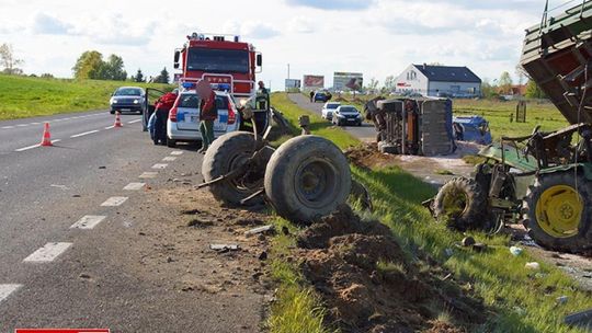 Dwie osoby w szpitalu, po zderzeniu TIR-a z traktorem