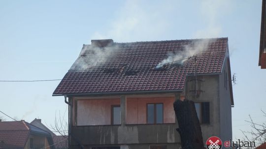 Pożar budynku mieszkalnego na Starolubańskiej