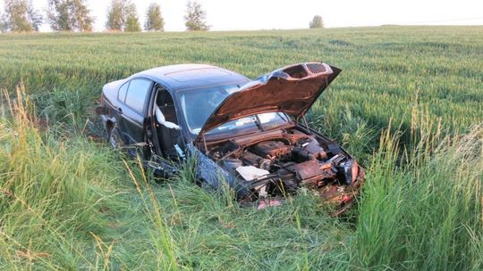 BMW wjechało w przystanek