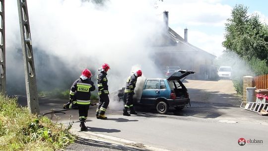 Auto spłonęło na ul. Dolnej