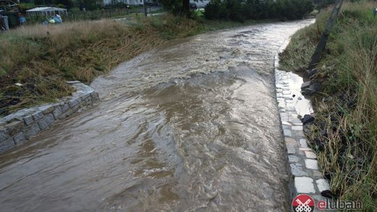 Oberwanie chmury nad Olszyną