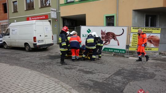 Pożar, płonące sadze i atak na rusztowaniu