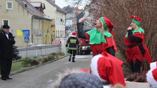 Słoneczni na ratunek Mikołajowi