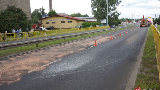 Uszkodził kładkę nad K30