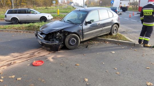 Kolizja na zjeździe w stronę autostrady