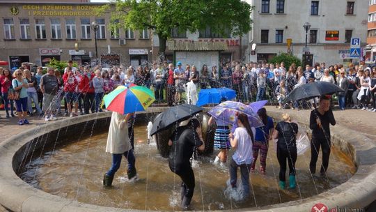 Happening na lubańskim Rynku „BEZPIECZNY SENIOR”