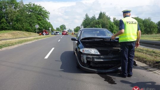 Kolizja na zjeździe w kierunku autostrady