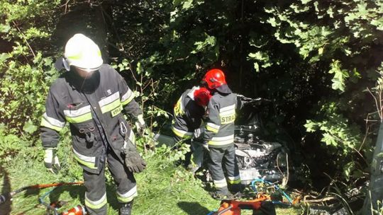 Wypadek w Karłowcu. Ranne trzy osoby