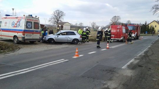 Przysnął za kierownicą