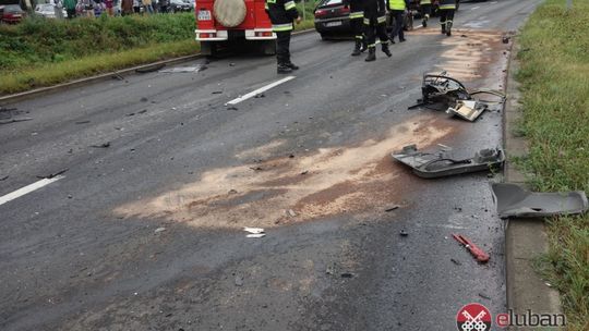 Omal nie zginął pod kołami ciężarówki