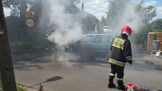 Auto spłonęło na ul. Dolnej