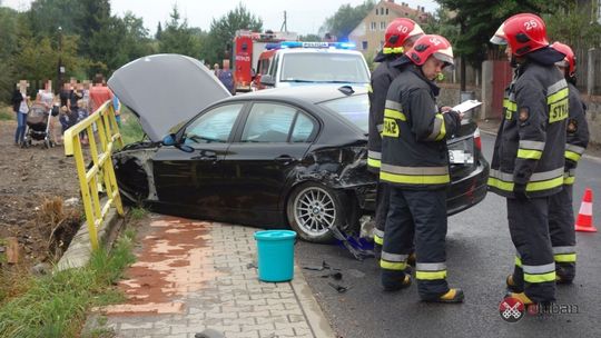 Rozbił BMW o mur