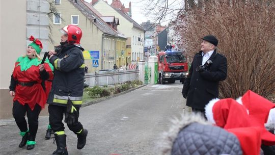 Słoneczni na ratunek Mikołajowi