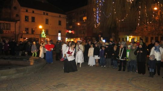 Tłumy w lubańskim Orszaku