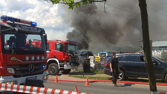 Potężny pożar w Jeleniej Górze