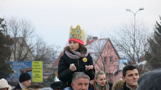 Setki osób w lubańskim orszaku